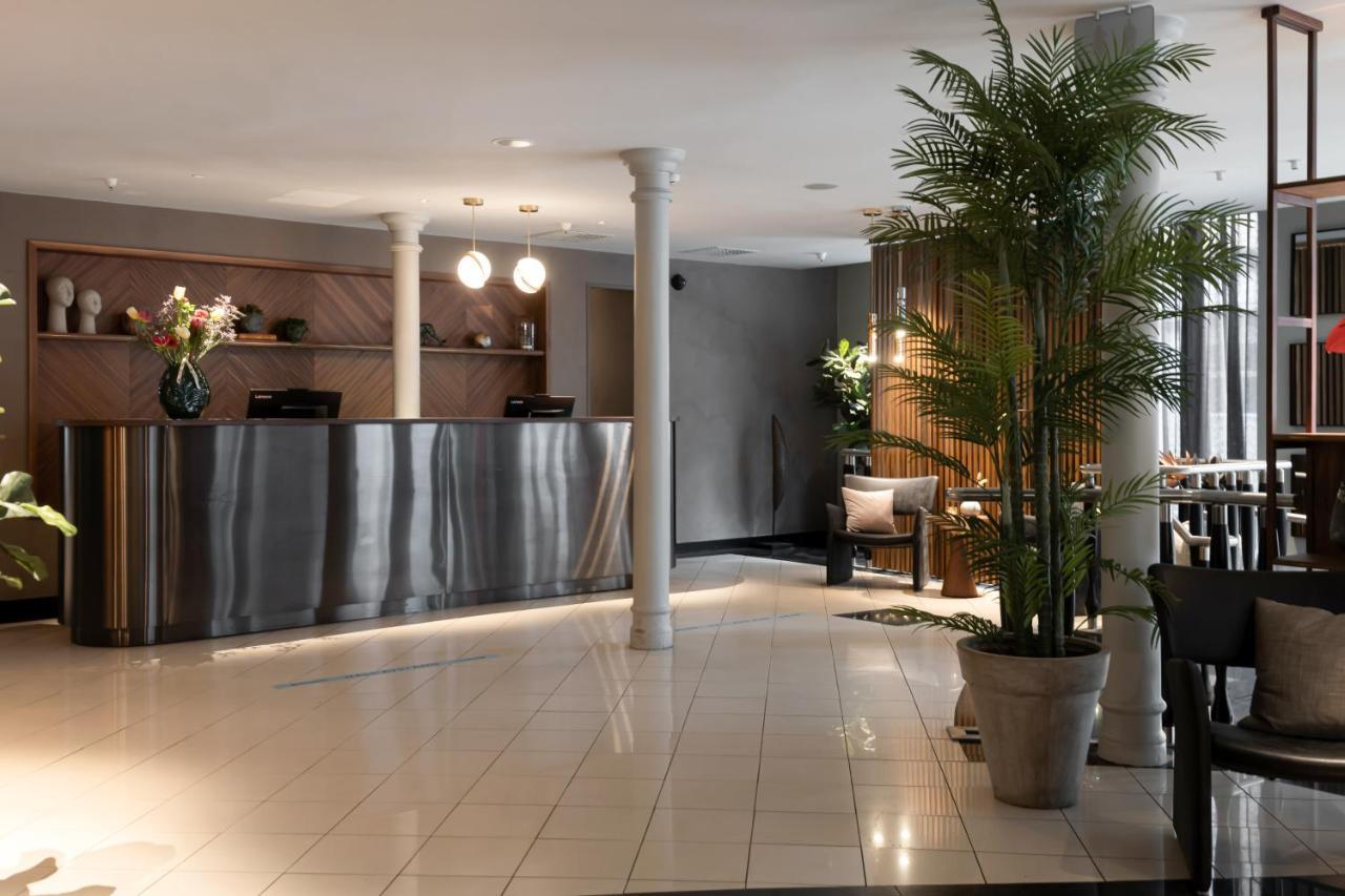 Elite Esplanade Hotel