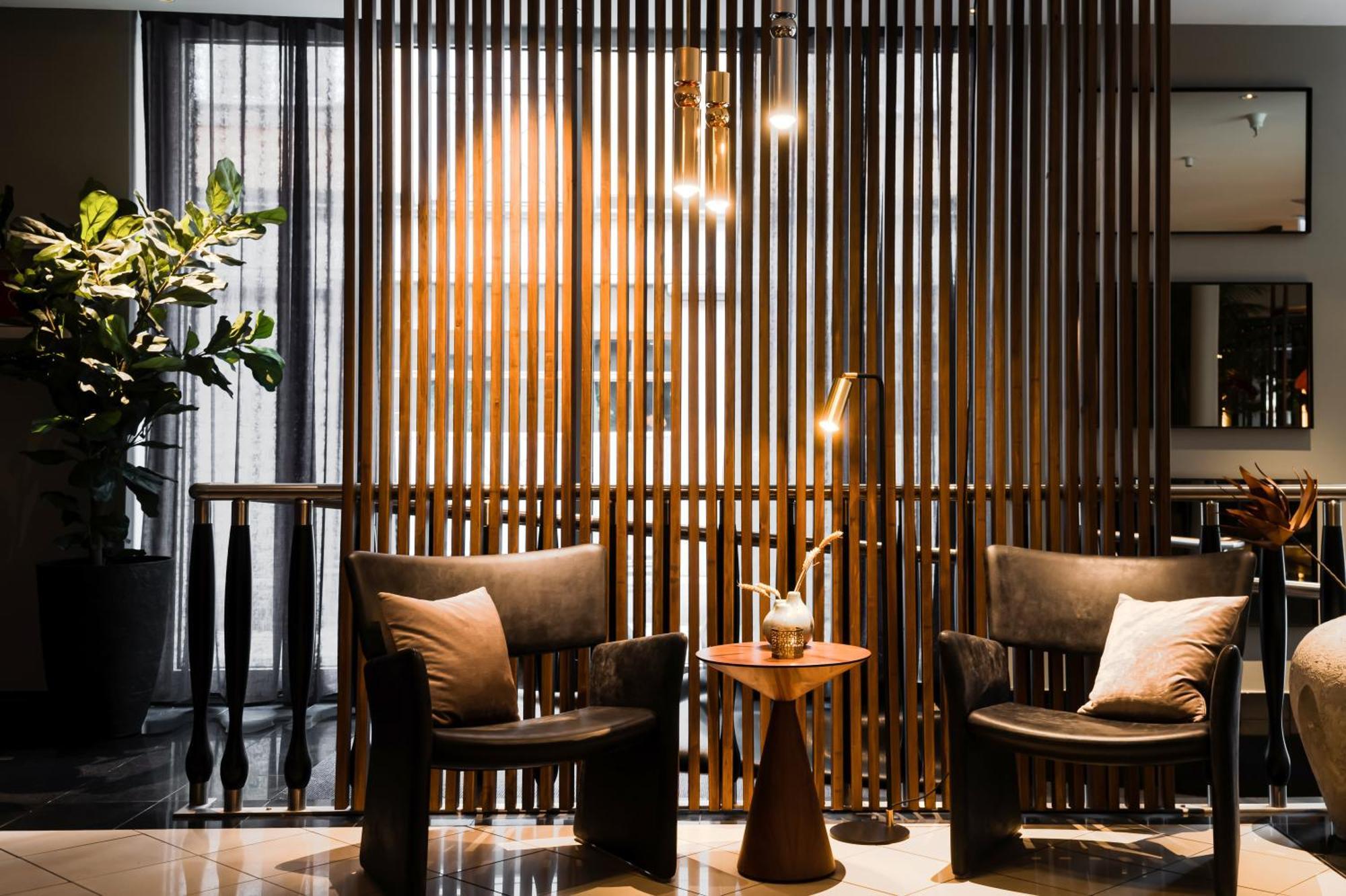 Elite Esplanade Hotel