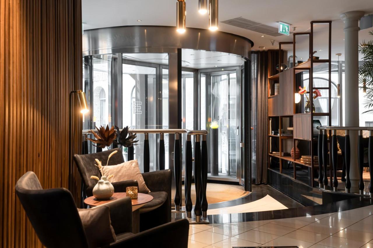 Elite Esplanade Hotel